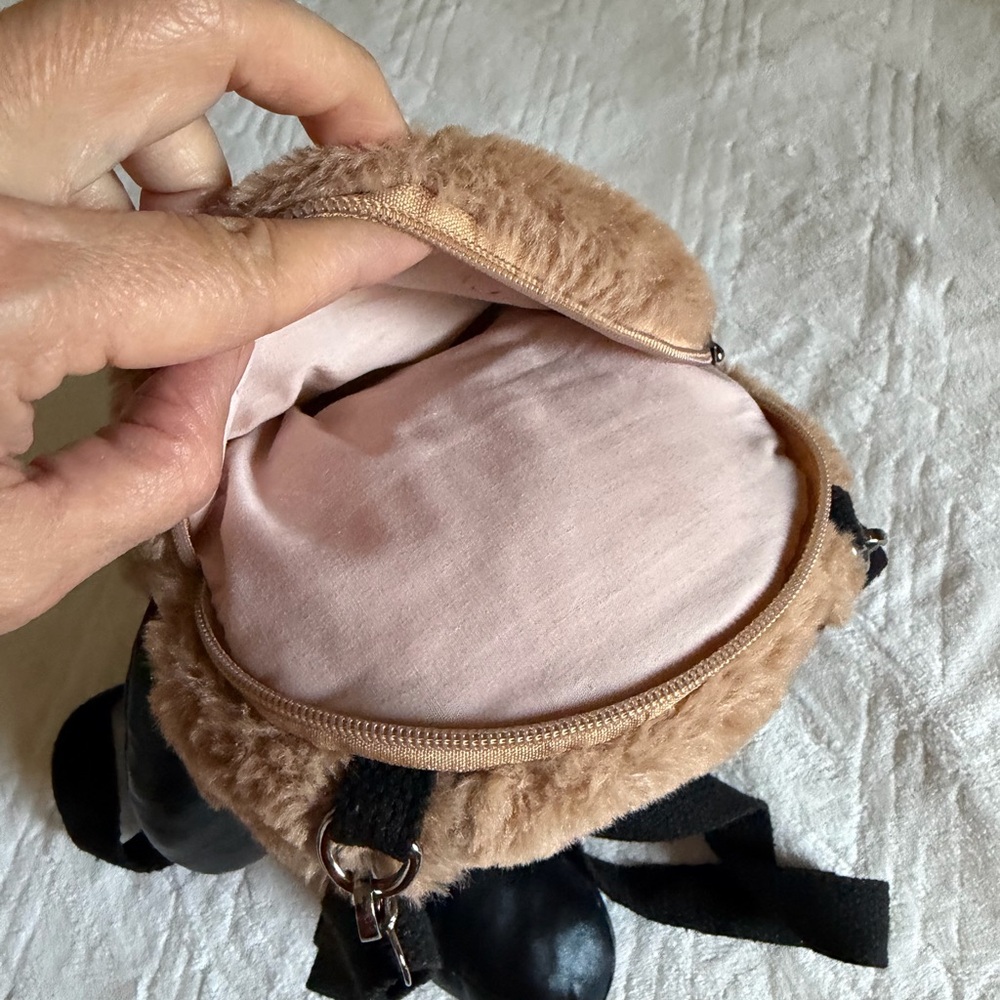 Charming Teddy Bear Kids Backpack in Brown and Black - Picture 4 of 7